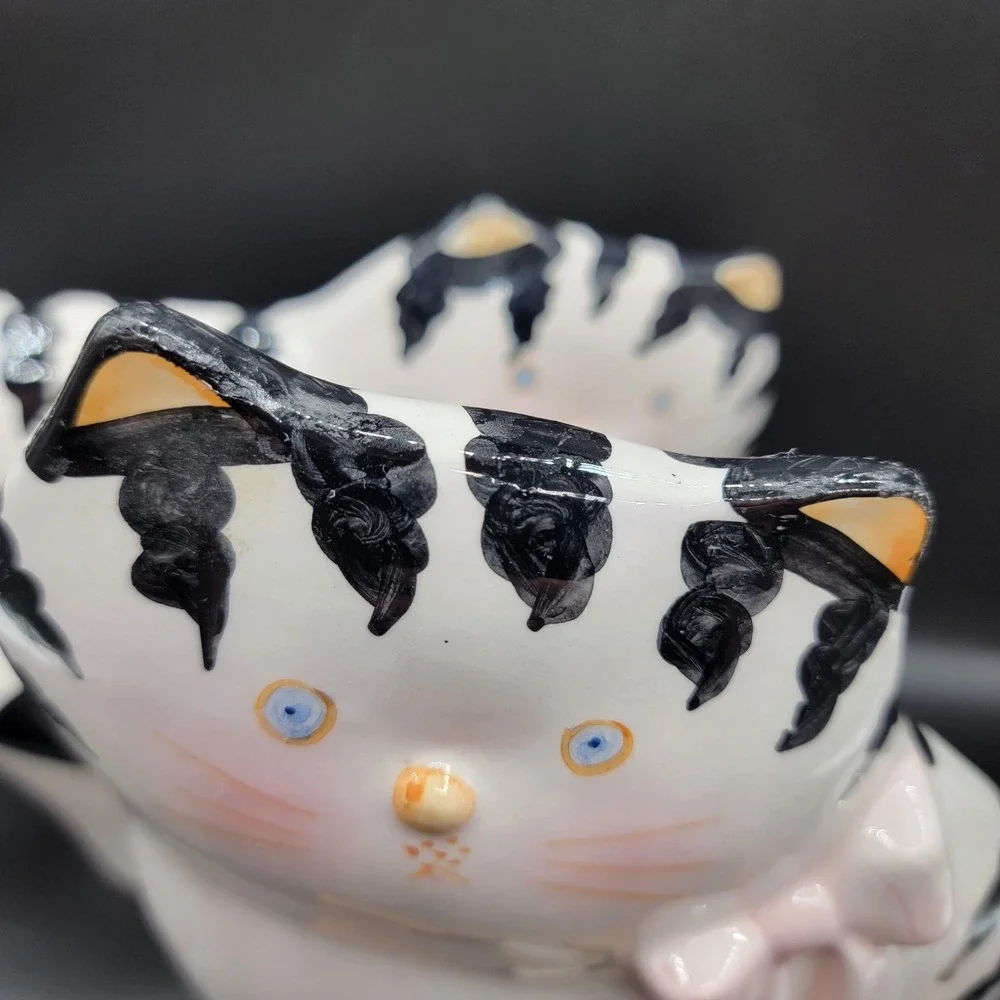Vtg Ceramic Flat Cat Figurines 1991 Black & White Striped Pink Bow Hand Painted